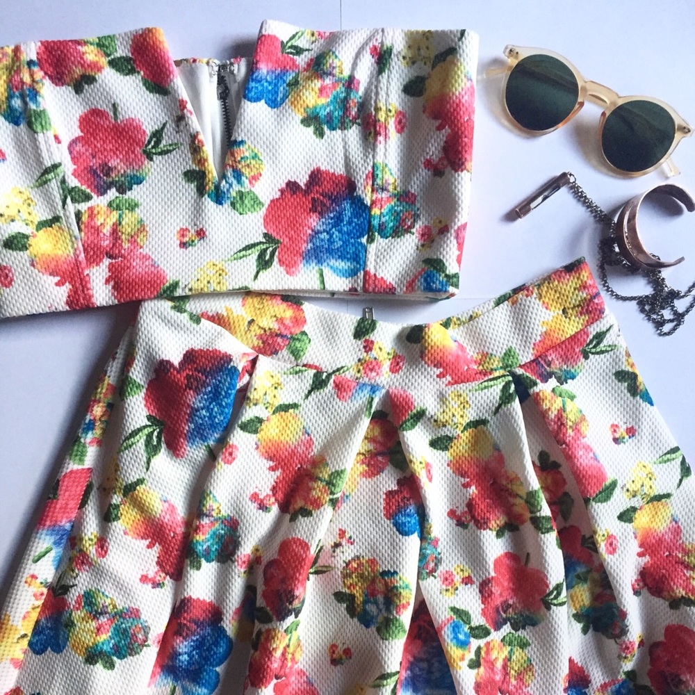 nameless Textured Floral Crop Top /Skirt Set
